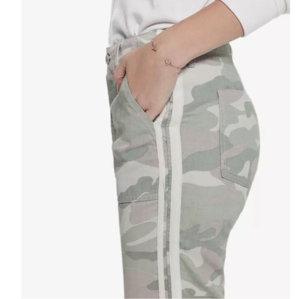 Mother Camo Racer Stripe Fringe Hem Cream Green Straight Leg Cropped Pants 26 - Picture 11 of 15